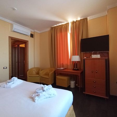 Greif Hotel Maria Theresia Триест Экстерьер фото